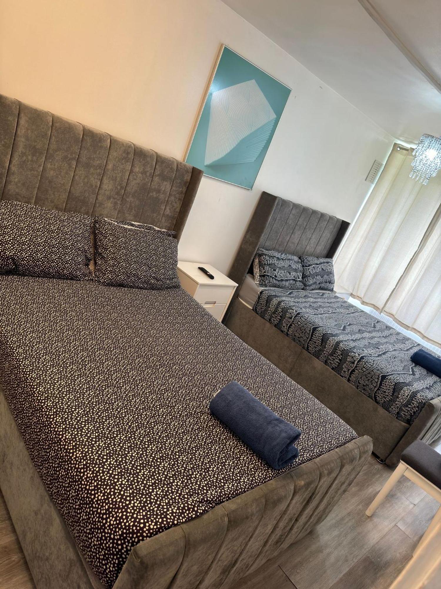 Apartament New! Xtra Large 4 Bedroom Up To 12 Guests *